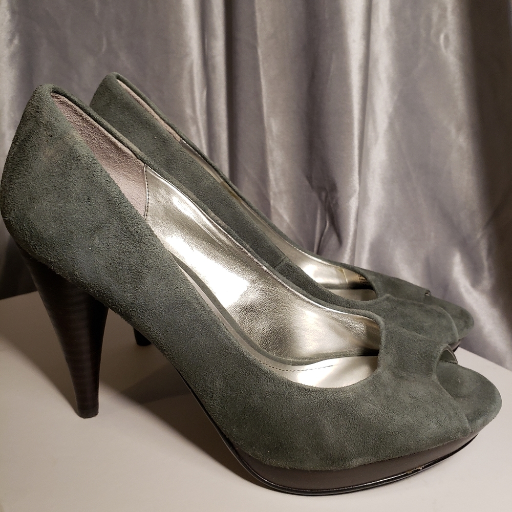 Suede Peep Toe Heels - Like New - SIZE 6M